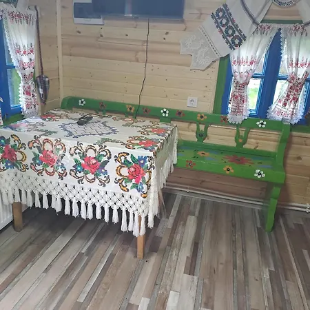 Complex Traditional Casuta Bunicilor-breb